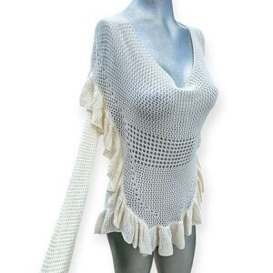 ✨ Ruffle Knit Top – EUC ✨